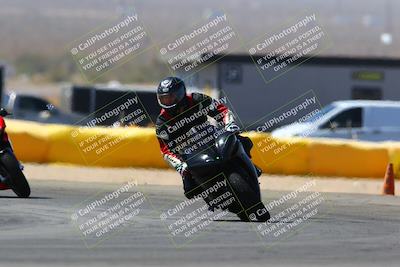 media/Mar-28-2022-Superbike Trackdays (Mon) [[b8603d0f67]]/Novice Group (1130am-12pm)/Turn 2/